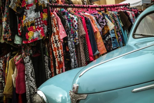 The Classic Car Boot Sale in London - Drive on the Left